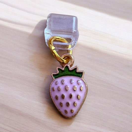 Pink Strawberry Charm | Kindle, iPad, iPhone (C-Port)